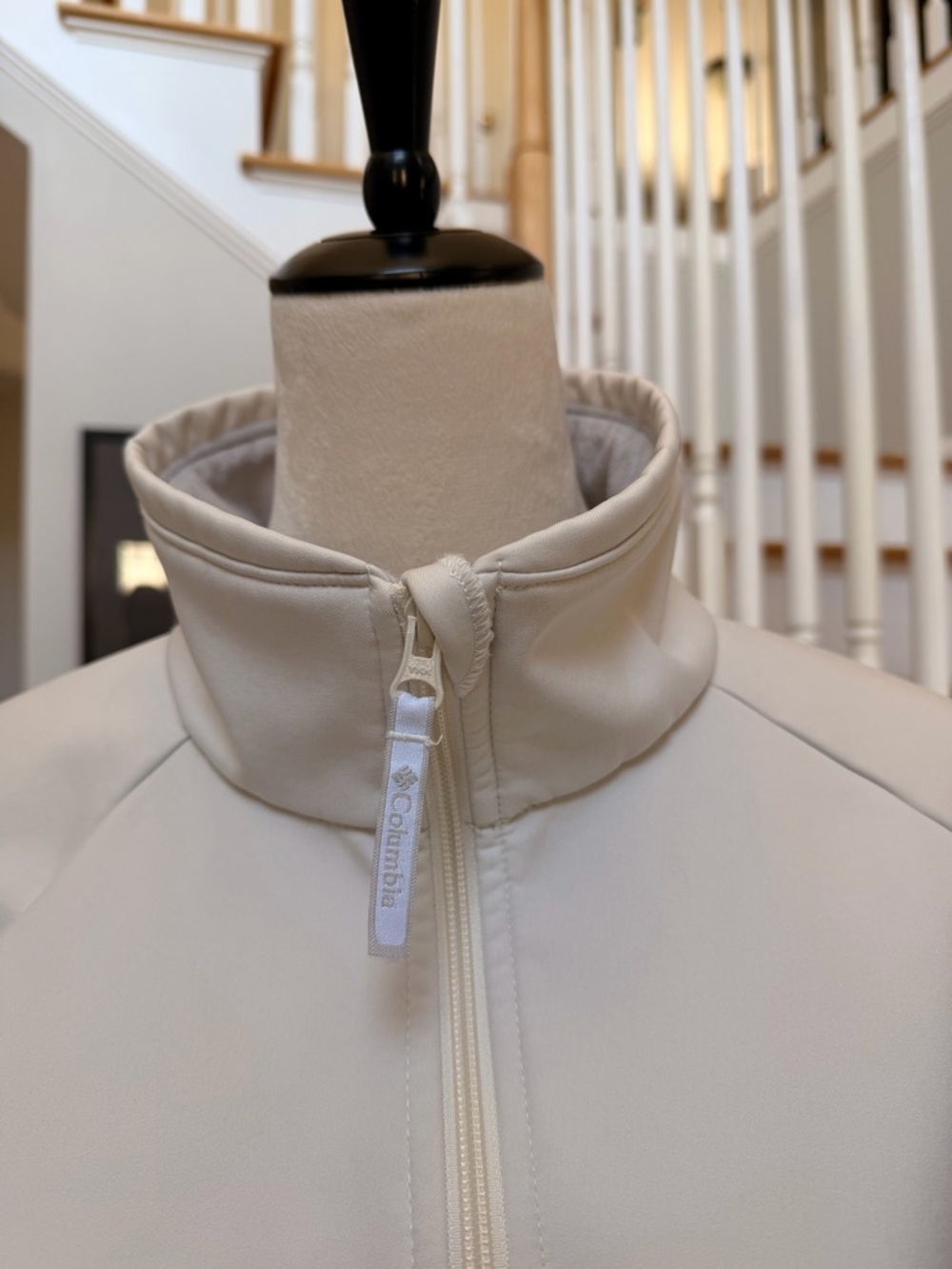 Columbia Women's XL Ivory Cream Full-Zip Softshell Jacket Lightweight Spring - Picture 5 of 9